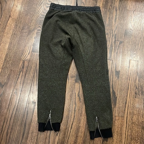 Zara herringbone print joggers with faux leather trim - Picture 6 of 6